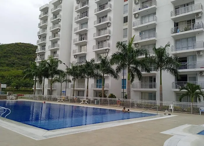 Aqualina Green Girardot